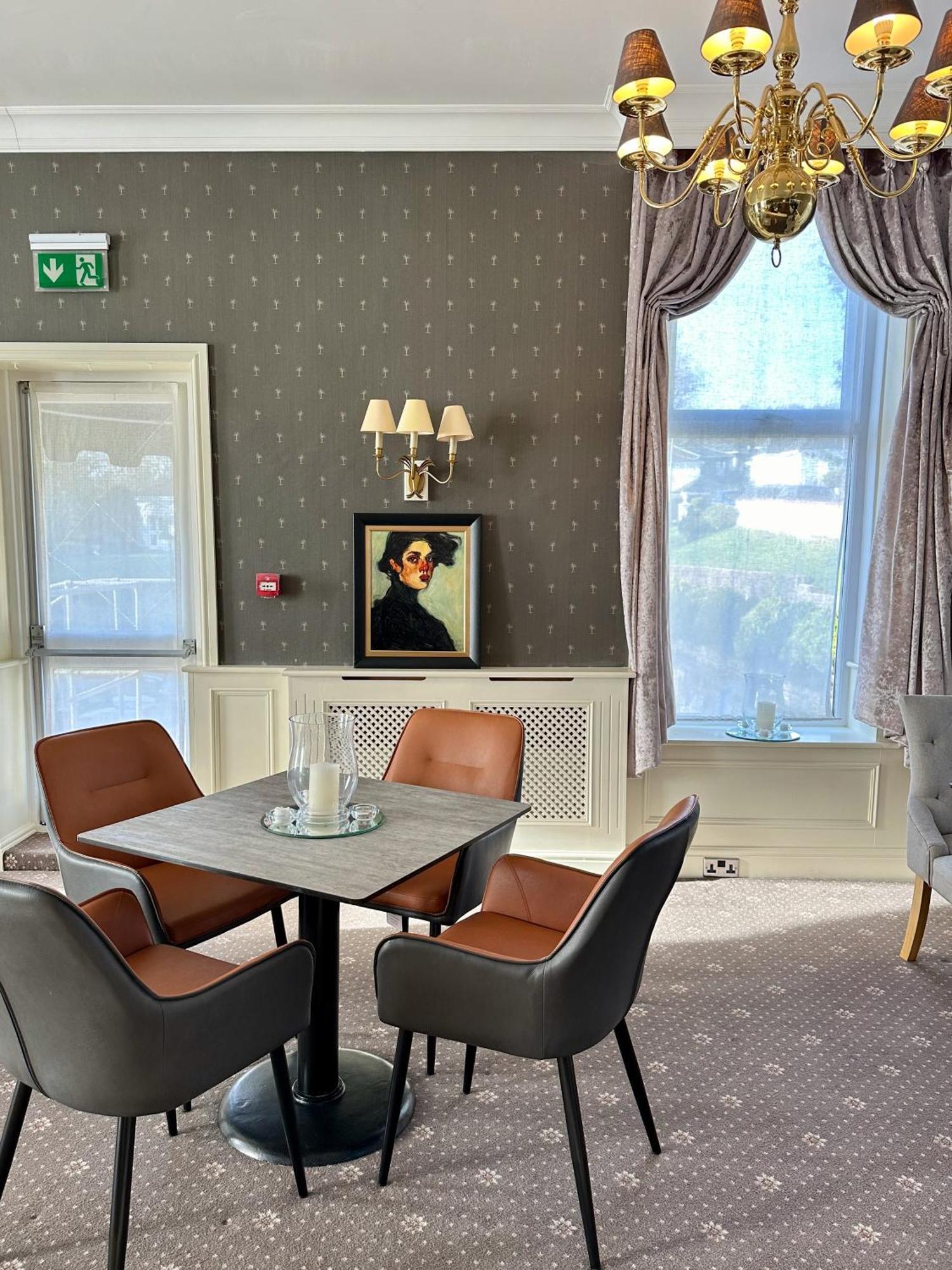 The Park Hotel Тенби Экстерьер фото