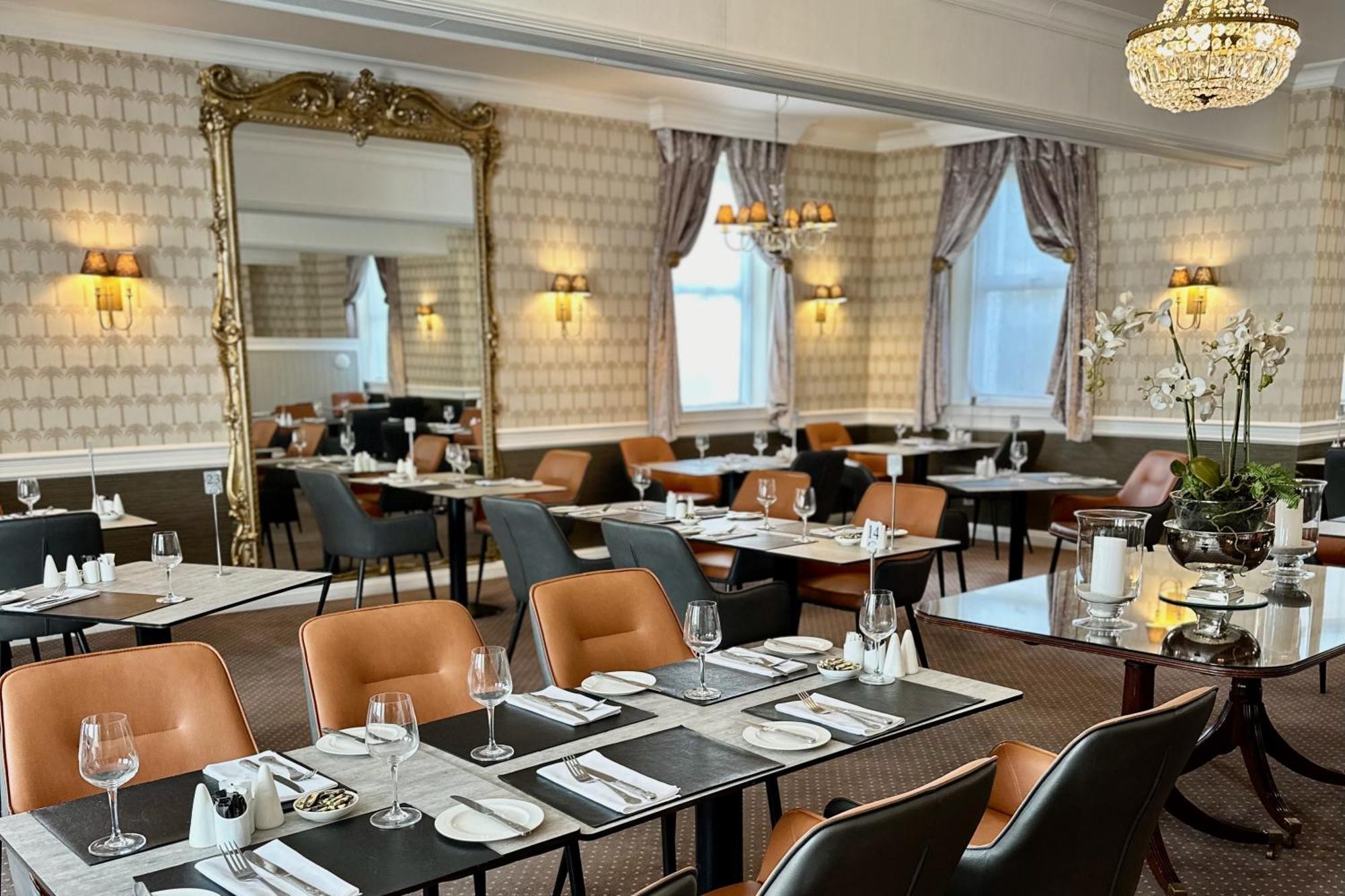 The Park Hotel Тенби Экстерьер фото